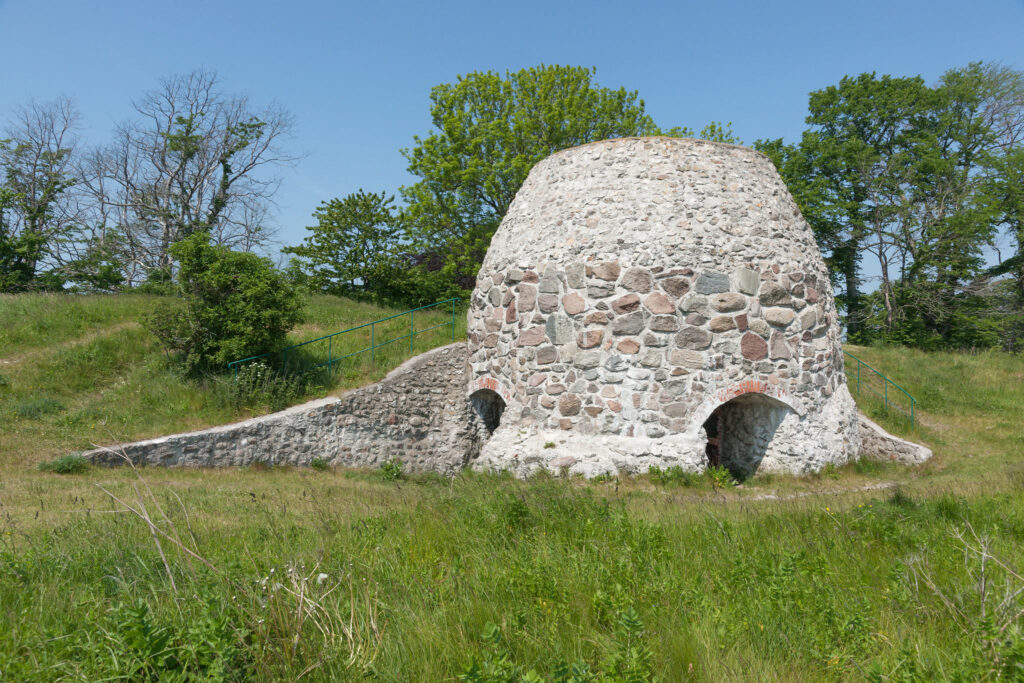 Kalkbrændingsovn / Calcining kiln, Smygehamn