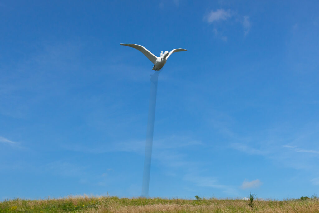Nils Holgersson skulptur / Nils Holgersson sculpture, Skurup