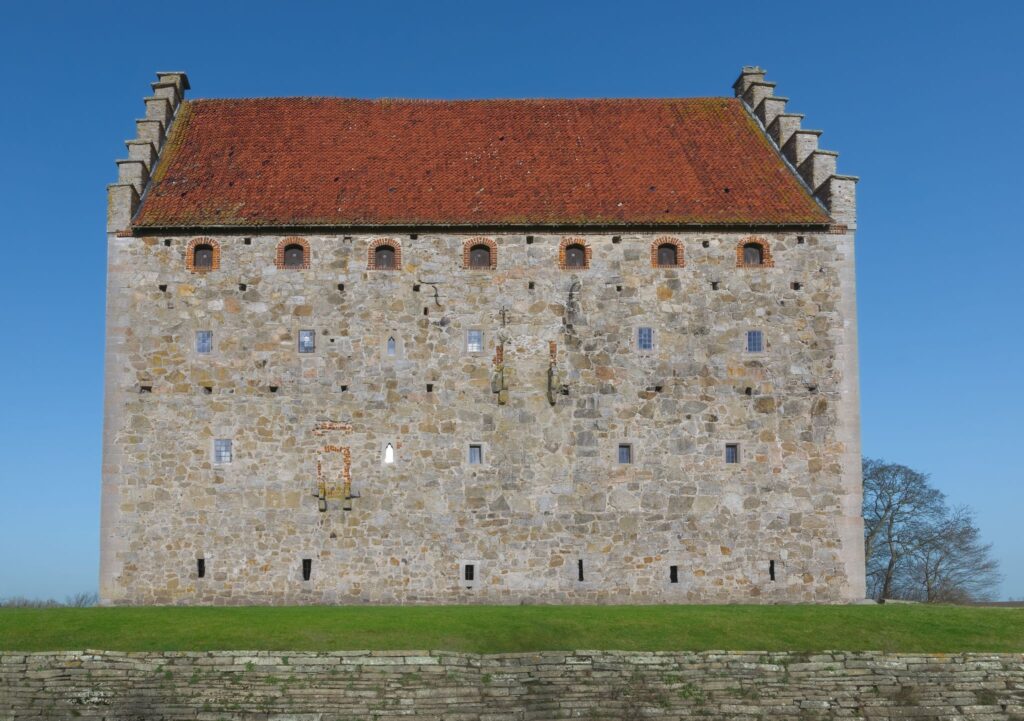 Glimmingehus' sydlige facade / The southern facade of Glimmingehus