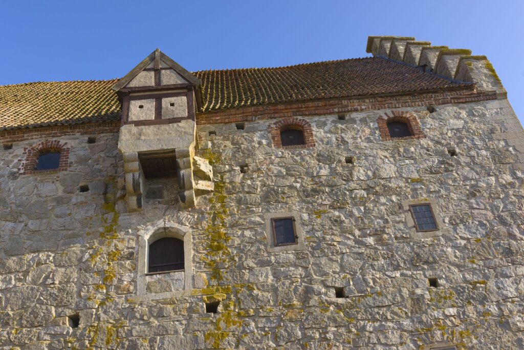 Glimmingehus' begnæse / The murder hole of Glimmingehus