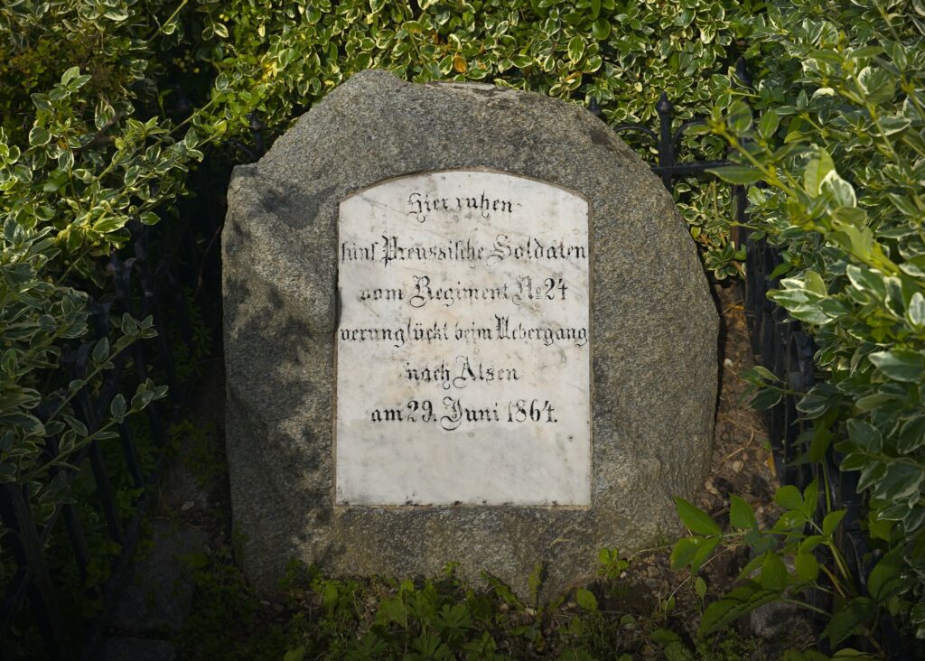 Hier ruhen fünf Preussische Soldaten / Here rest five Prussian soldiers