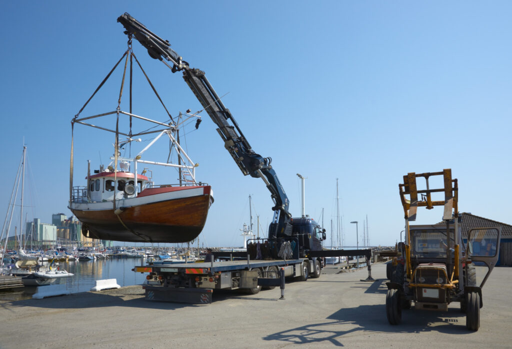 Lastbilkran løfter kutter / Truck crane lifting cutter Lastbilkran løfter kutter / Truck crane lifting cutter